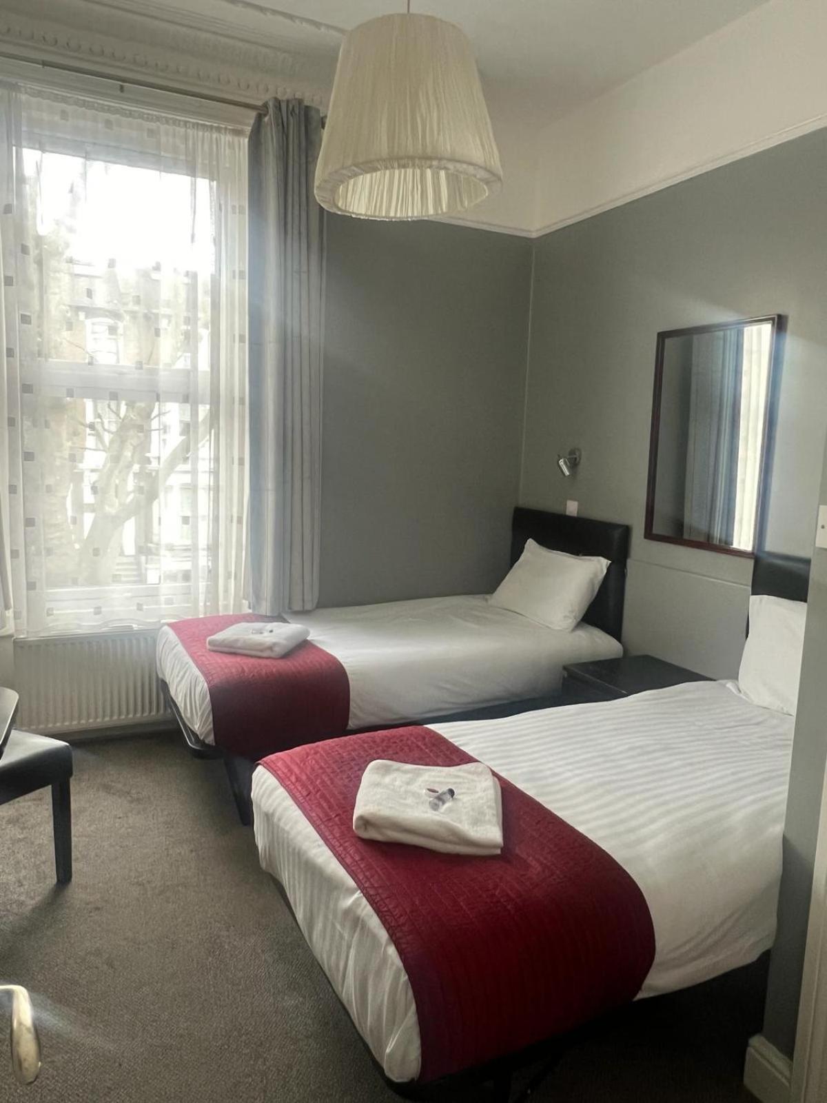 Saba Rooms And Apartments Londra Esterno foto