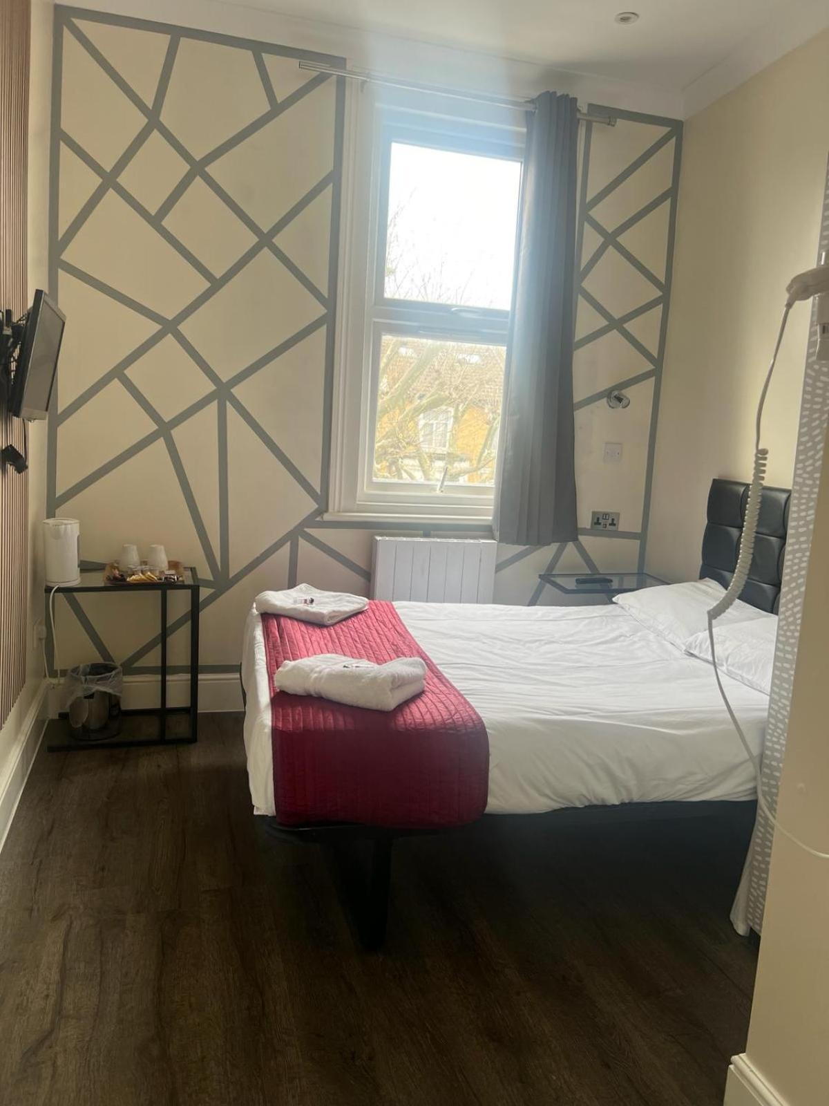 Saba Rooms And Apartments Londra Esterno foto